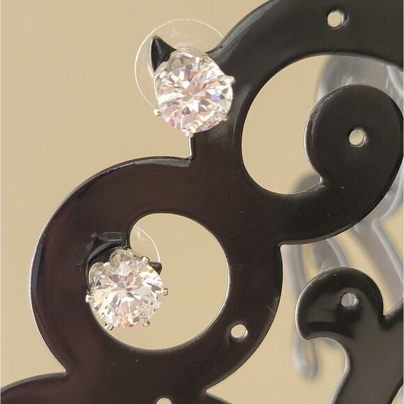 Earrings Silver Tone Crystal Stud Earrings #0390 - Picture 5 of 10